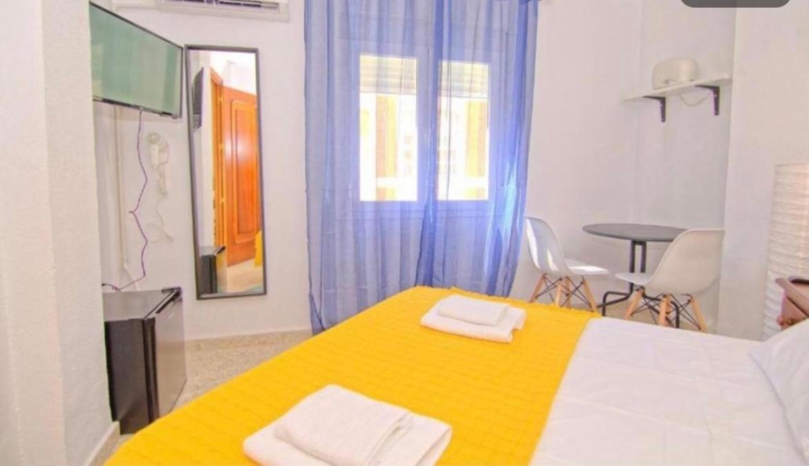 Guest House Mota Málaga Exteriör bild